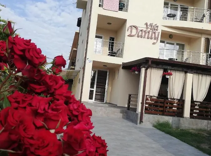 Vila Danly