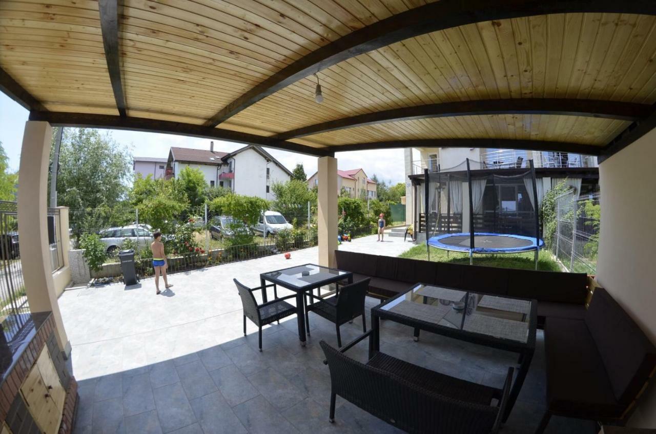 Danly Guest house Costinesti